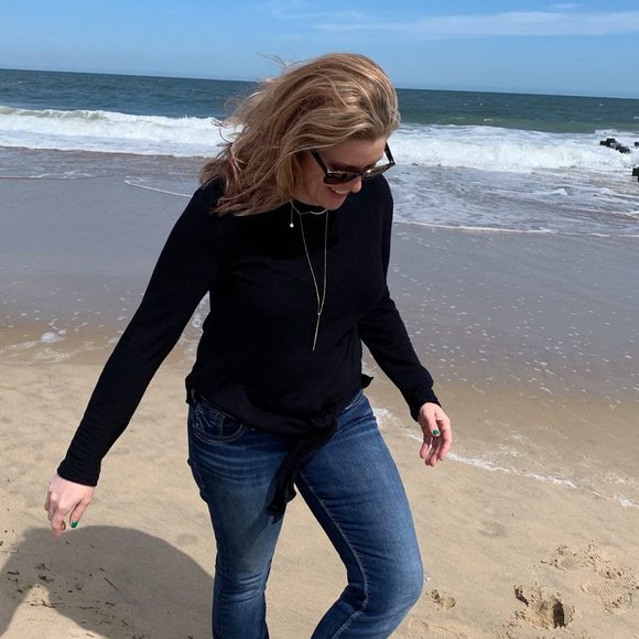 Meet your Posher, C noelle - Picture 1 of 1